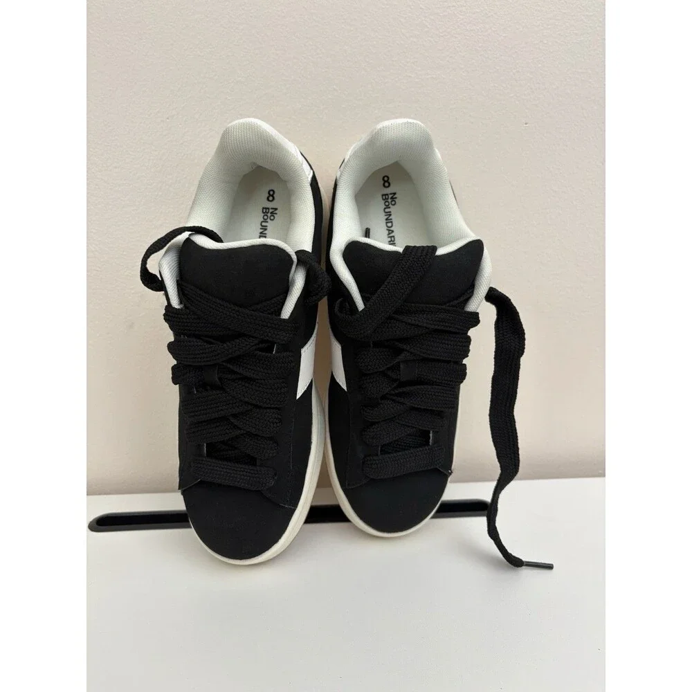 No Boundaries Women's Chunky Lace-Up Skate Sneakers Size 8 Memory foam lace-up